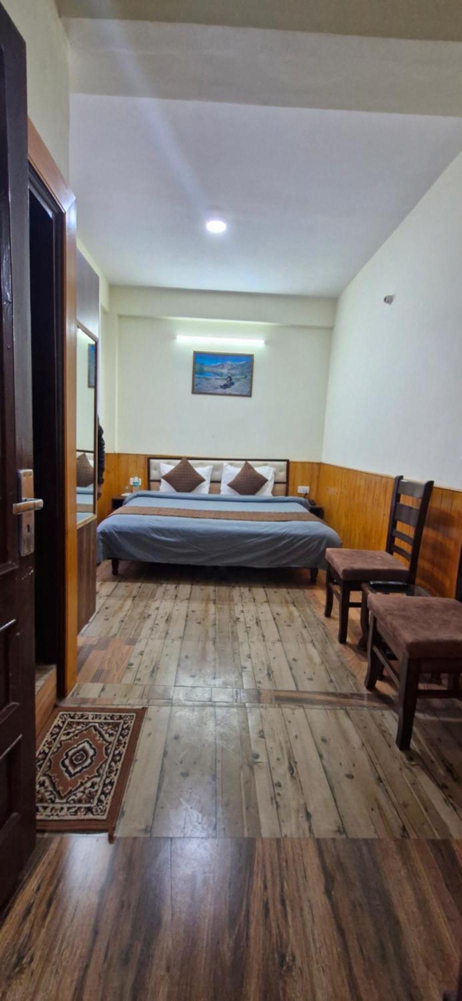 Hotel White Villa 西姆拉 外观 照片